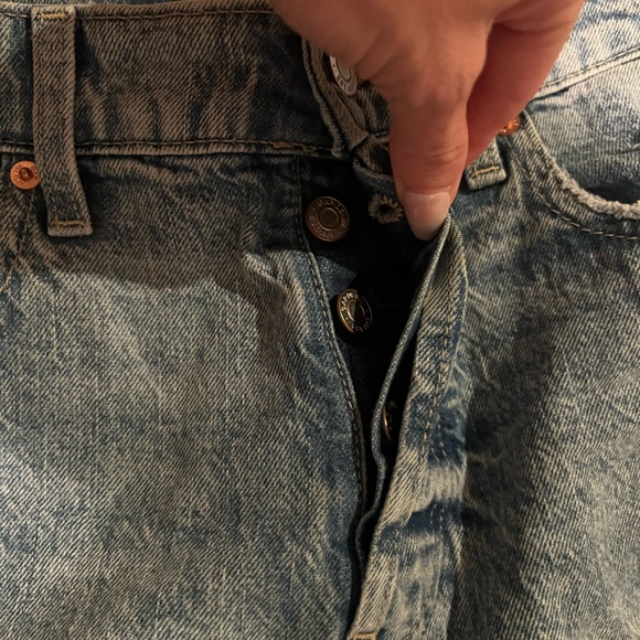 3/$20 Gap acid wash cheeky straight jeans - Picture 2 of 4